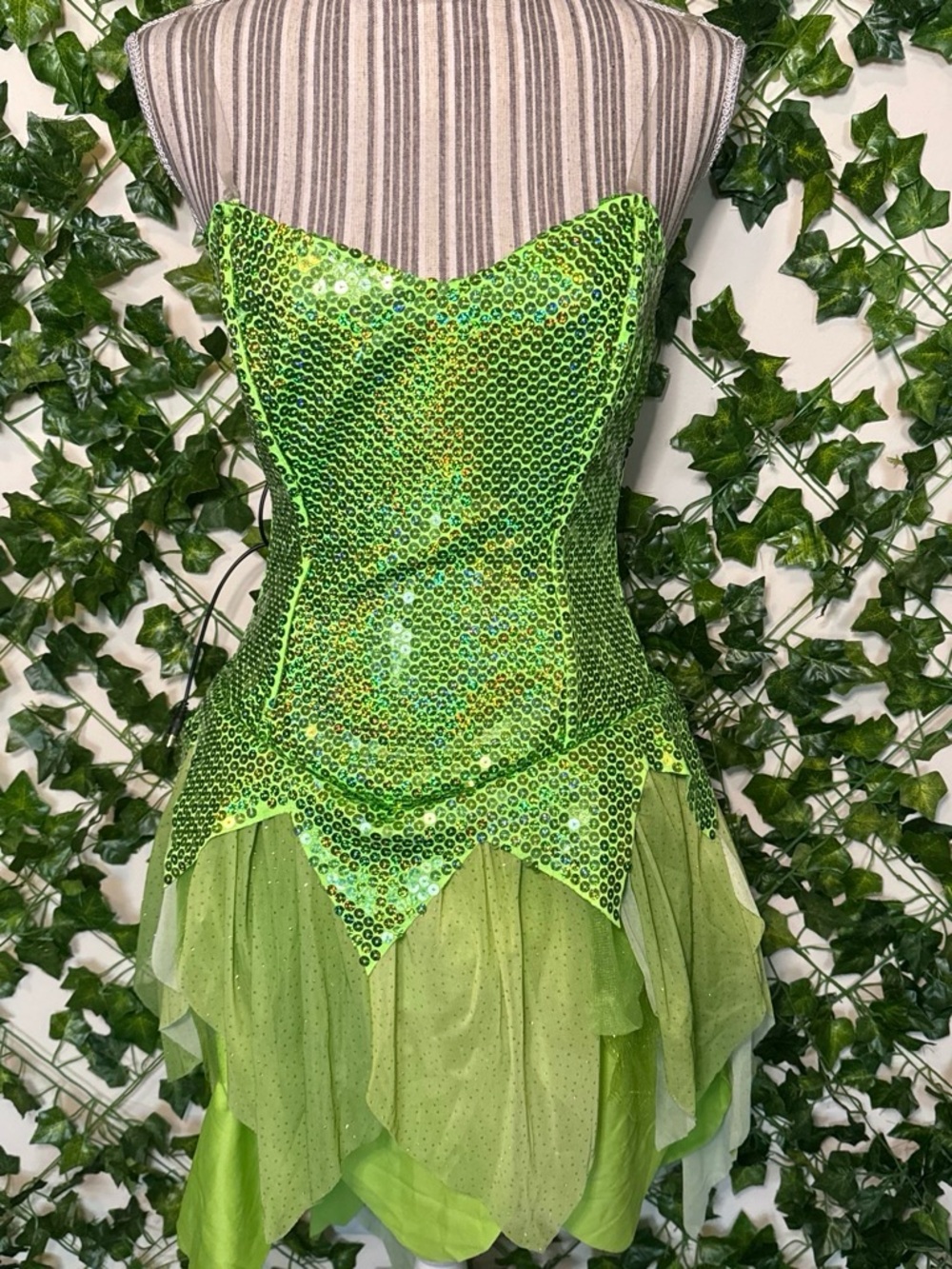 Green Sequin Strapless Party Dress